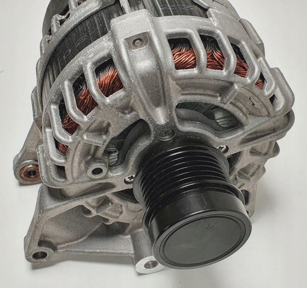 Генератор mercedes w205 2.0 cgi 555929175014 Доставка