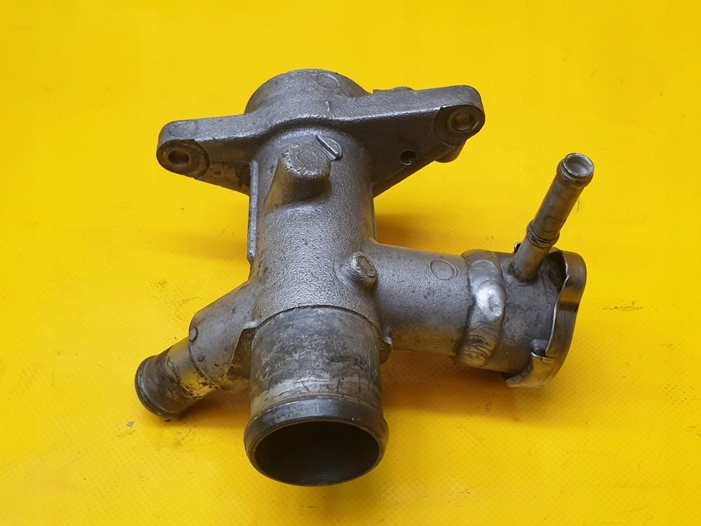 фото №2, Патрубок заливная горловина жидкость nissan gt-r r35 vr38 3.8