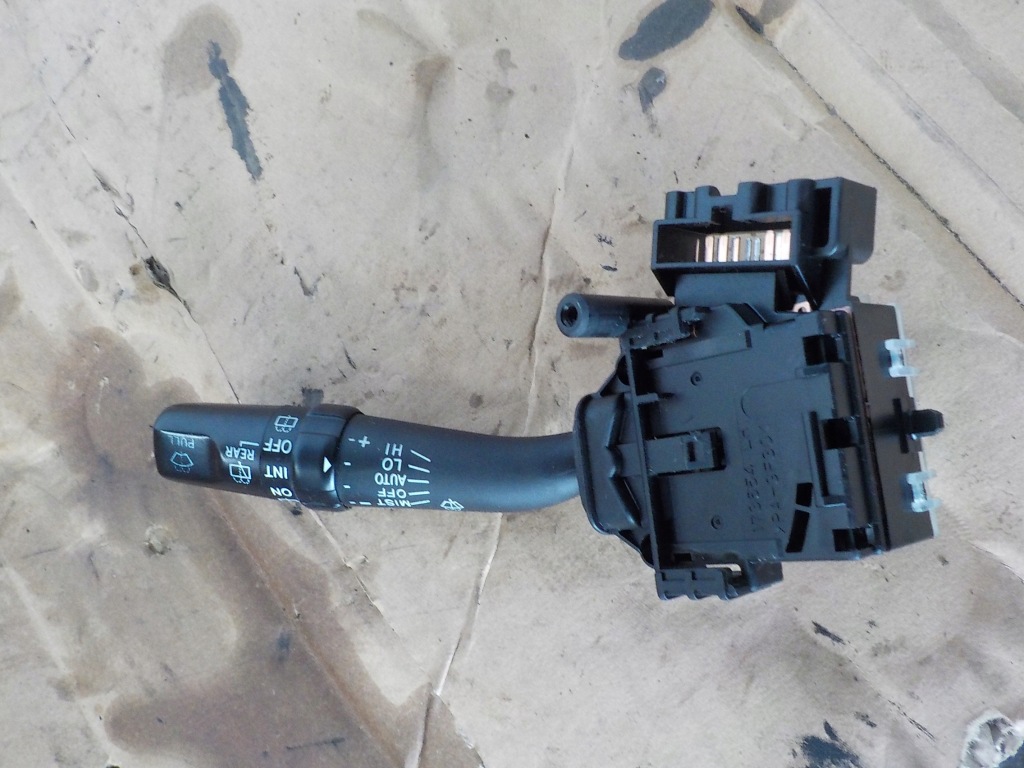 фото №1, Toyota avensis t25 перемикач двірник важіль