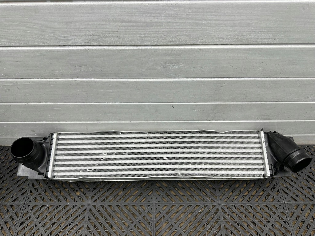 фото №1, Радіатор повітря інтеркулер bmw x1 u11 9846915