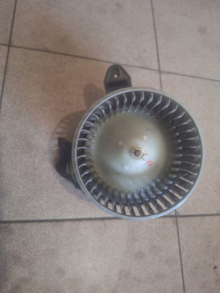 фото №4, Воздуходувка вентилятор обдув audi a6 c5 оригинал