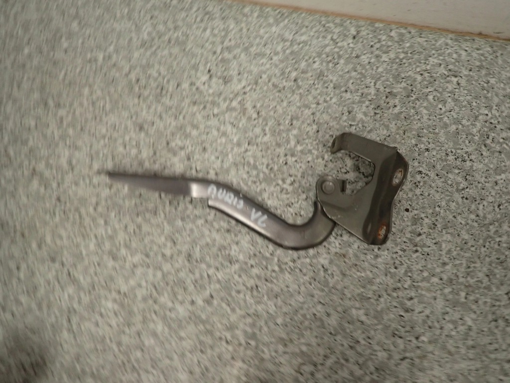 фото №6, Toyota auris i 07-12 петля капот передній лівий