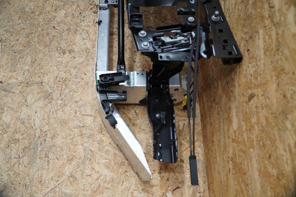 фото №7, Pas передний верхний усилитель 9464023 9464027 9464028 bmw 5 g60 i5 23-