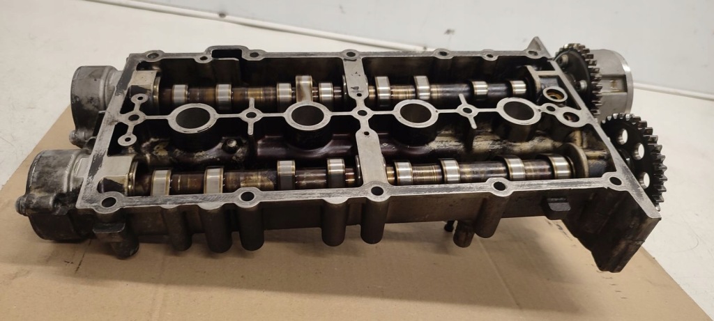 Крышка клапанов валы vw touran i lift 1,4 tsi bmy Киев