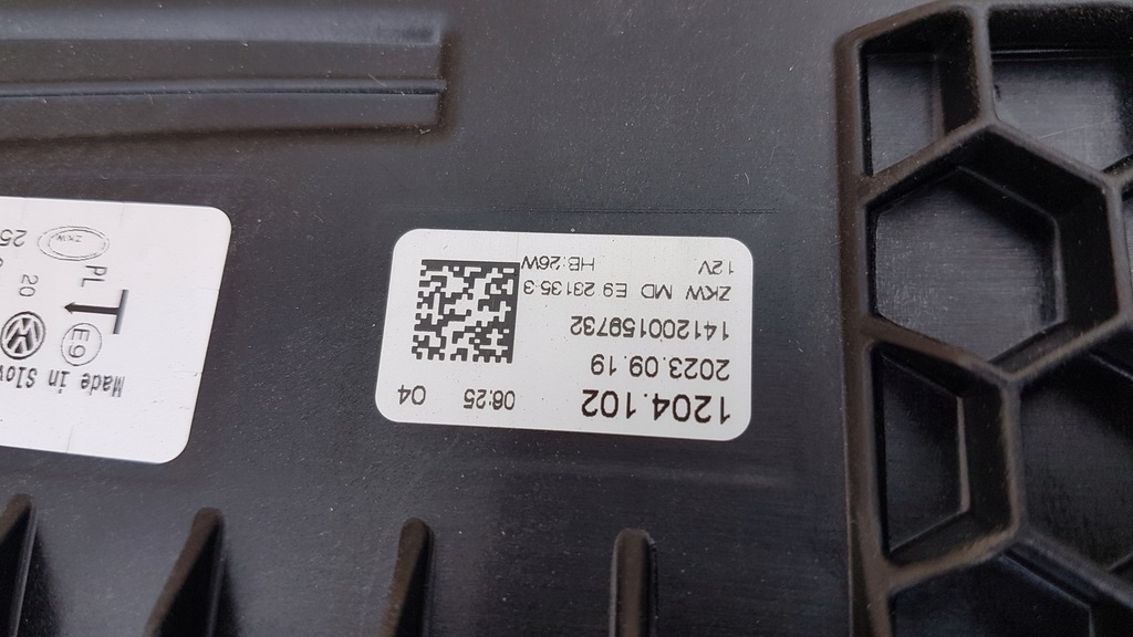 фото №12, Лампа перед правая vw caddy iv 2k8 full led nowa оригинал идеальное состояние!!