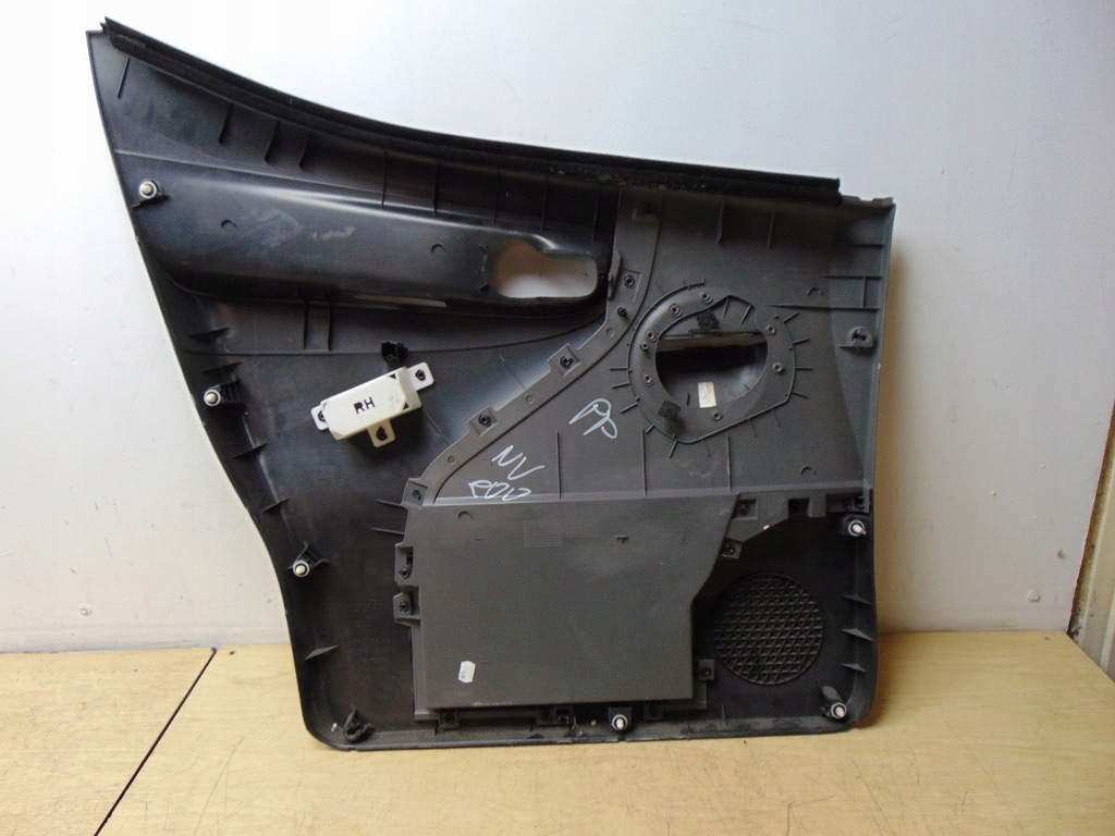 фото №10, Обивка обшивка дверь правый перед nissan nv200 eu