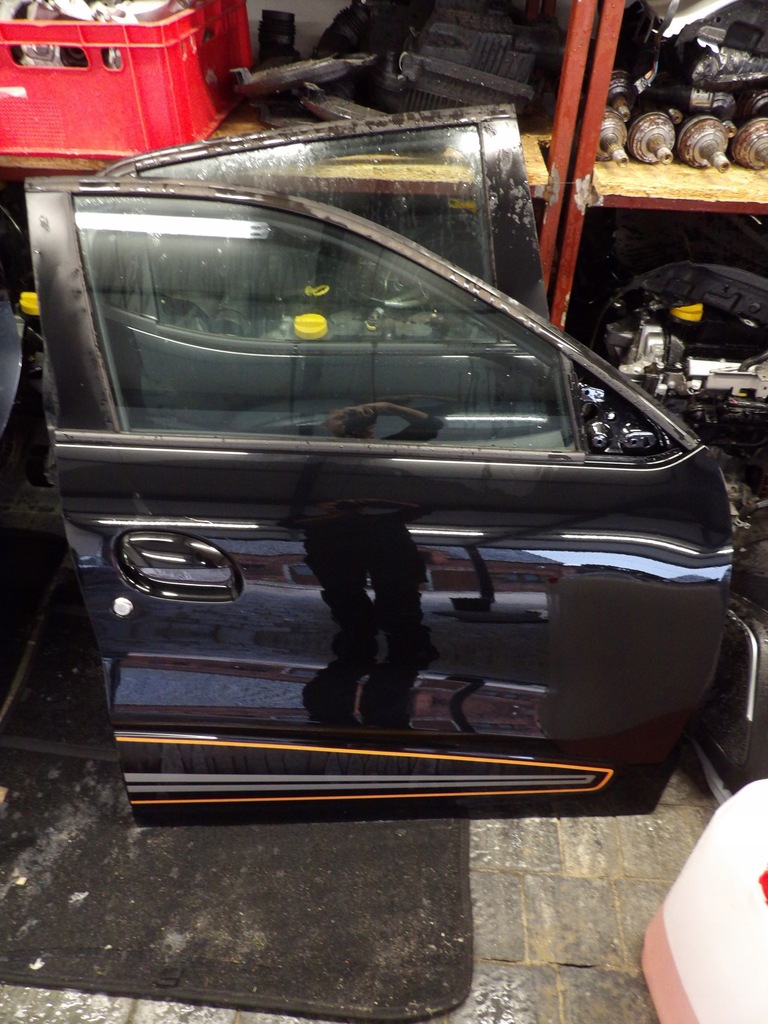 фото №1, Дверь правое передние dacia spring