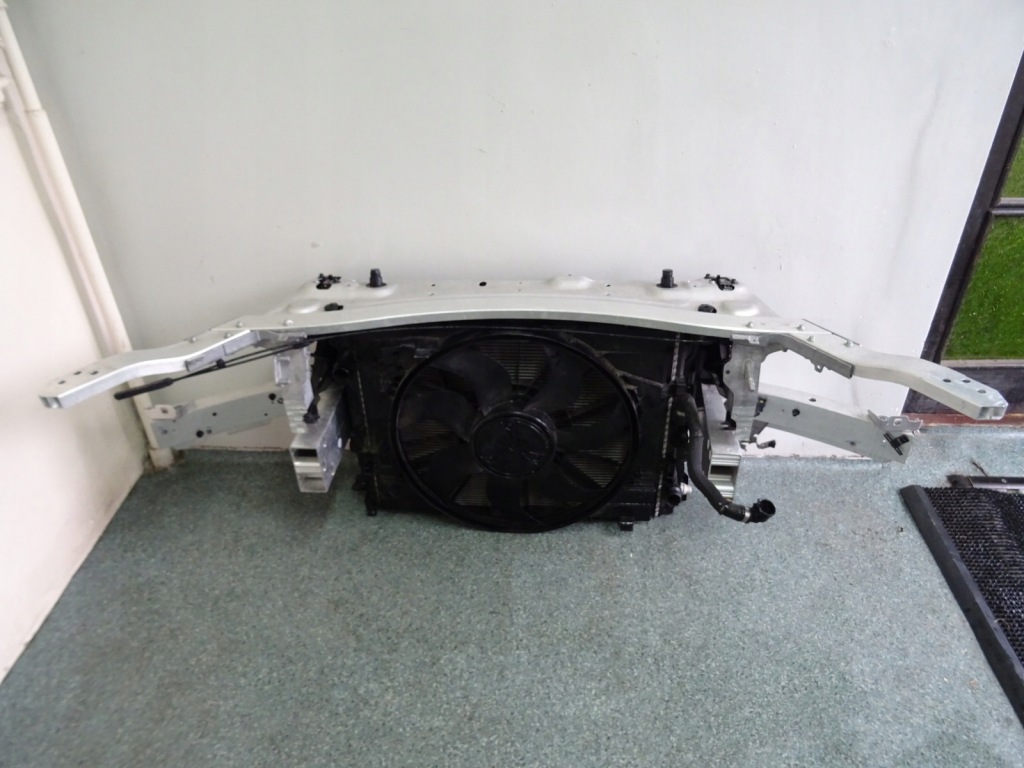 Mercedes glc 253 x253 c253 рестайлінг  ремінь передній радіатор комплект в Україні