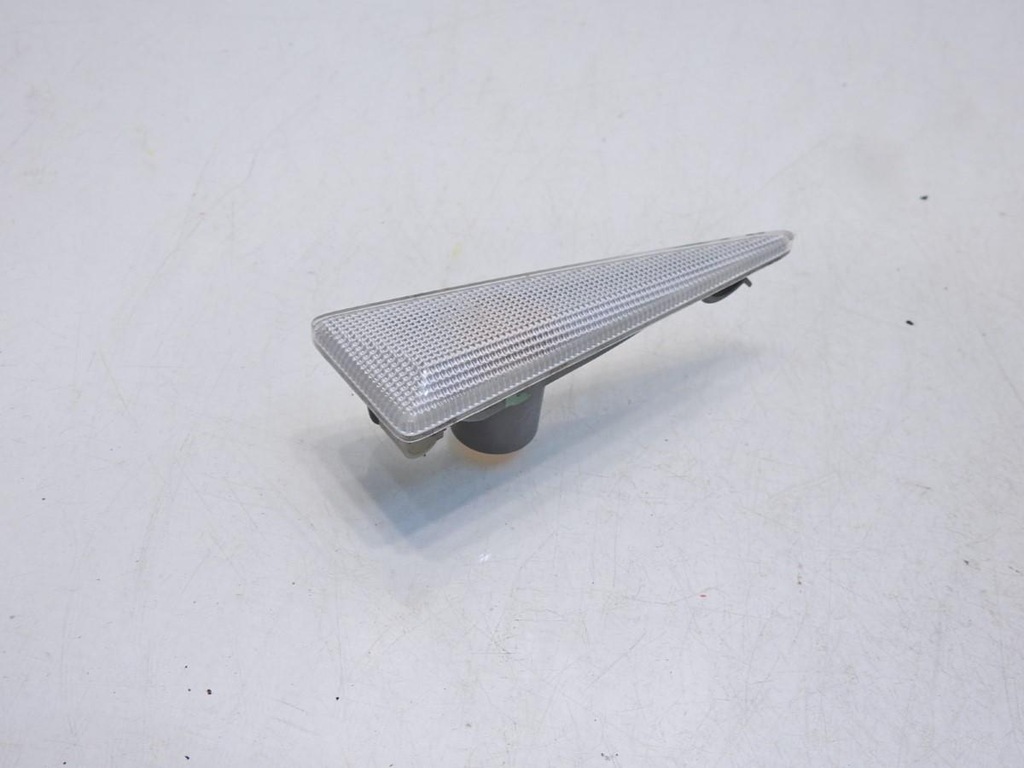 фото №6, Поворотник крыла левый renault scenic ii lift 8200633416