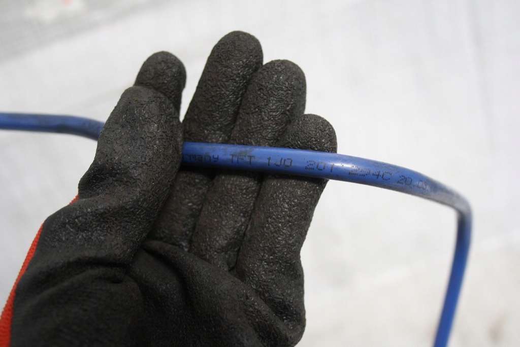 фото №14, Шланг топлива audi tt 8n a3 8l 1.8 t 1j0201294c