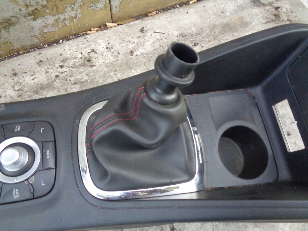 фото №9, Туннель средний подлокотник renault megane 3 lift