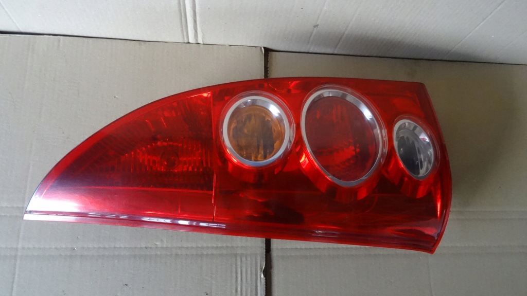 фото №5, Mazda premacy lift лампа лівий задня 22061961