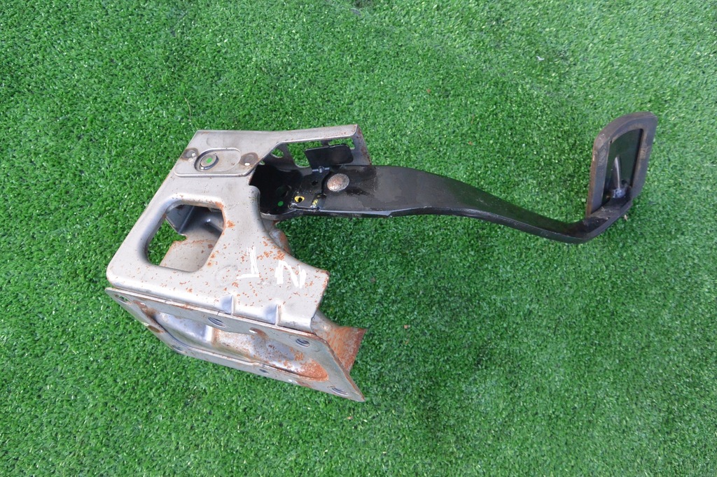 фото №1, Педаль гальма автоматична коробка передач dodge journey freemont