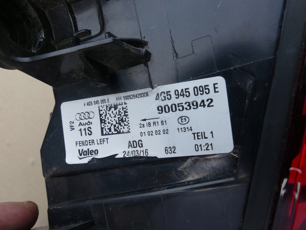 фото №10, Dw audi a6 c7 lift бампер 4 pdc лампы крышка багажника 4g5945095e 4g5945096e
