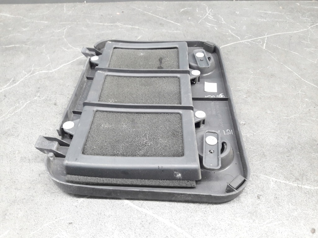 Купити A1636900327 захист klaka бічна задній ліва mercedes ml w163