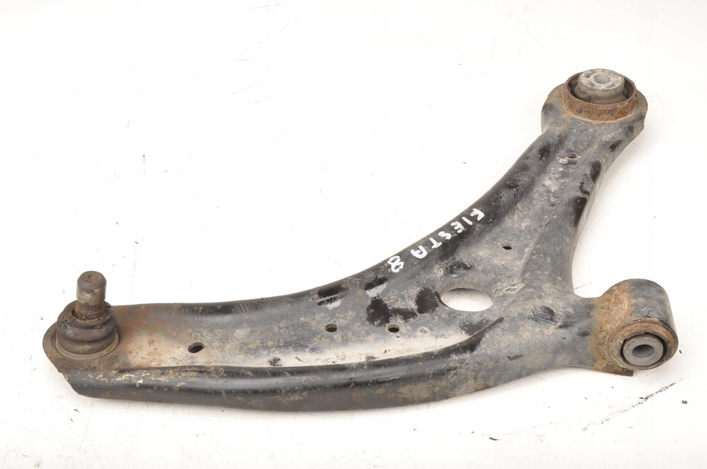 фото №1, Ford fiesta mk8 рычаг правый перед