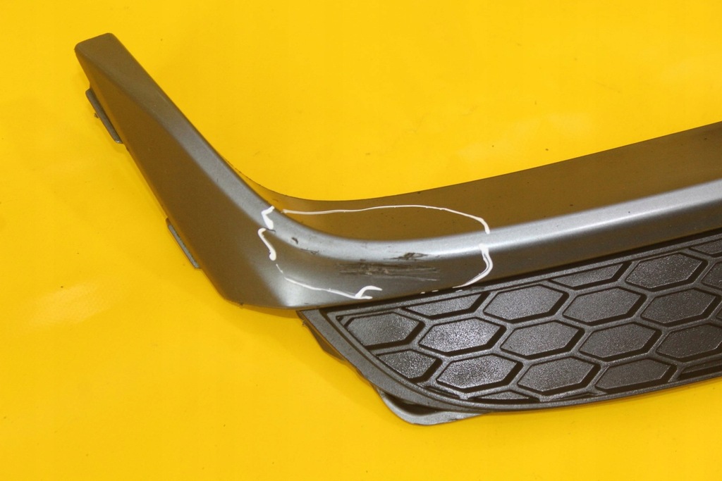 фото №8, Накладка молдинг диффузор бампера задняя audi q7 4m sq7 s-line 4m0807521b