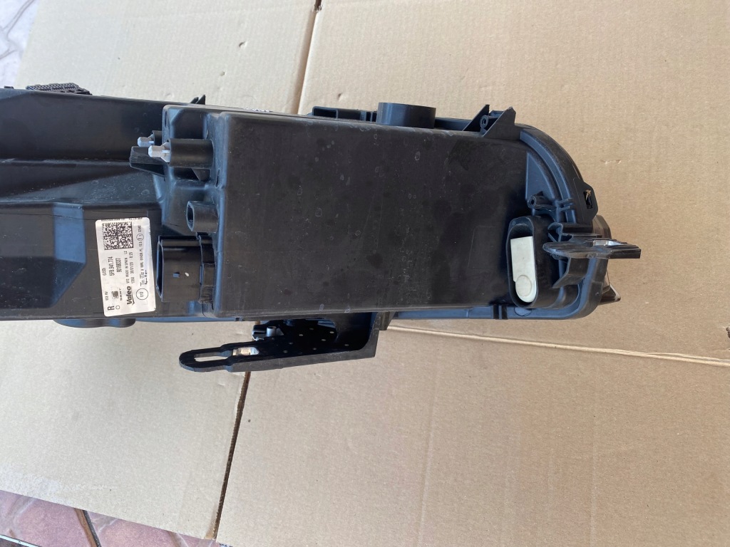 фото №5, Фара диодная led правый seat leon 5fb941774