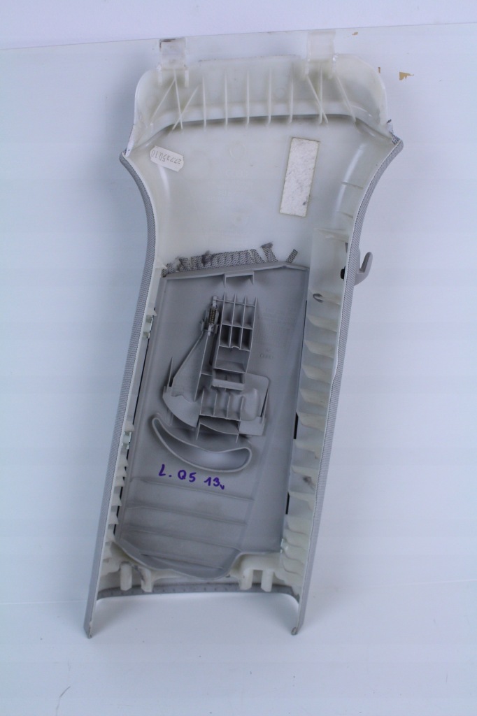 Пластик защита левая стойка audi q5 13r. Оригинал