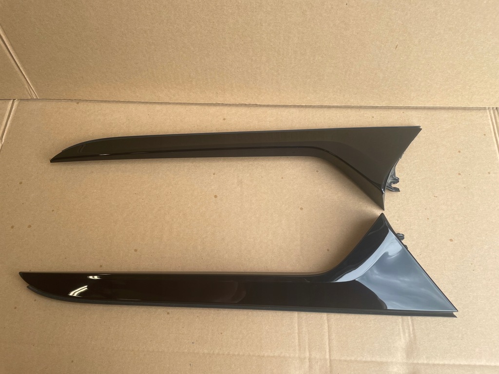 фото №1, Audi a6 c8 права ліва молдинг кришки задня задня