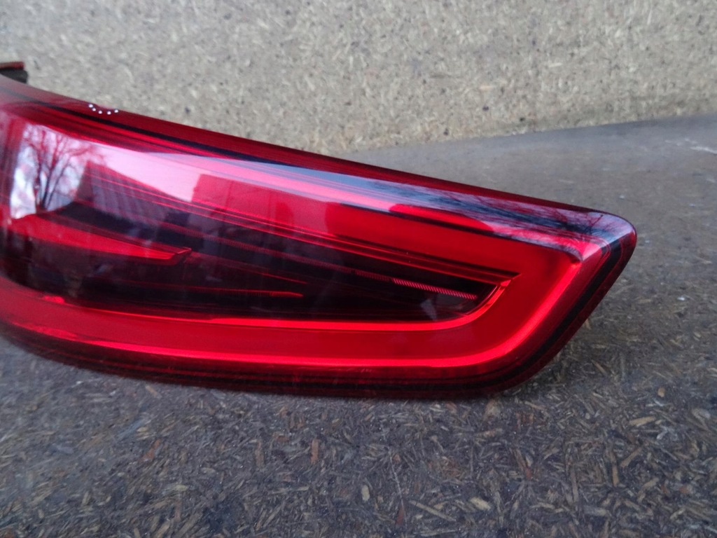 фото №8, Audi q3 8u 11-14 лампа led крышки левая левый задняя задняя oem 8u0945093a europa