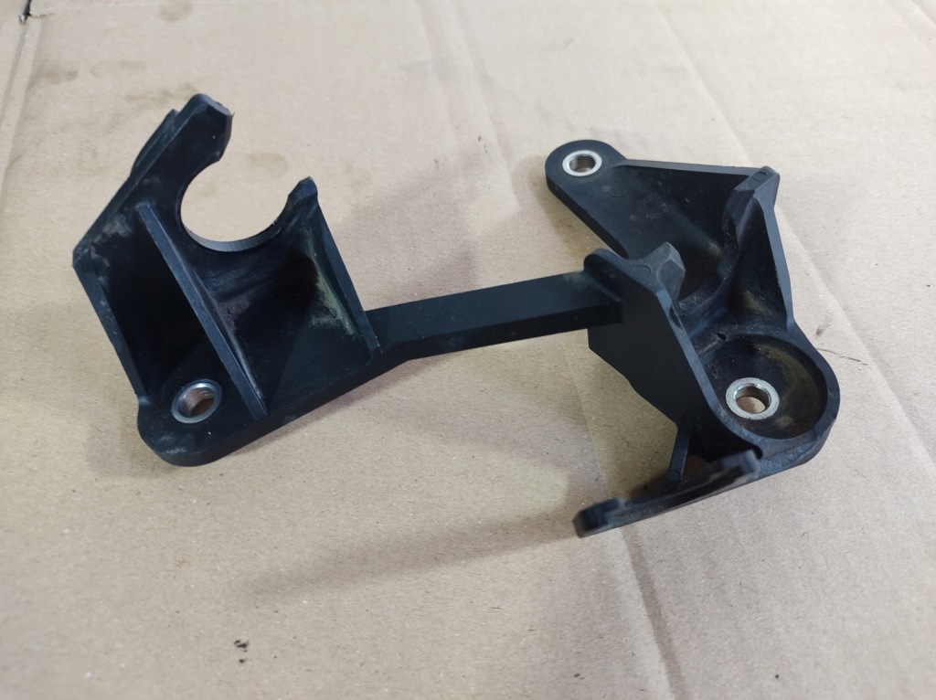 фото №13, Volvo s60 2.0 d2 13- кронштейн тросів 31325391