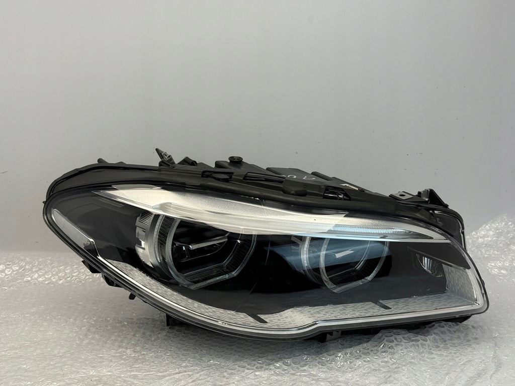 фото №1, Bmw 5 f10 f11 lift лампа правая адаптивный led 7352482