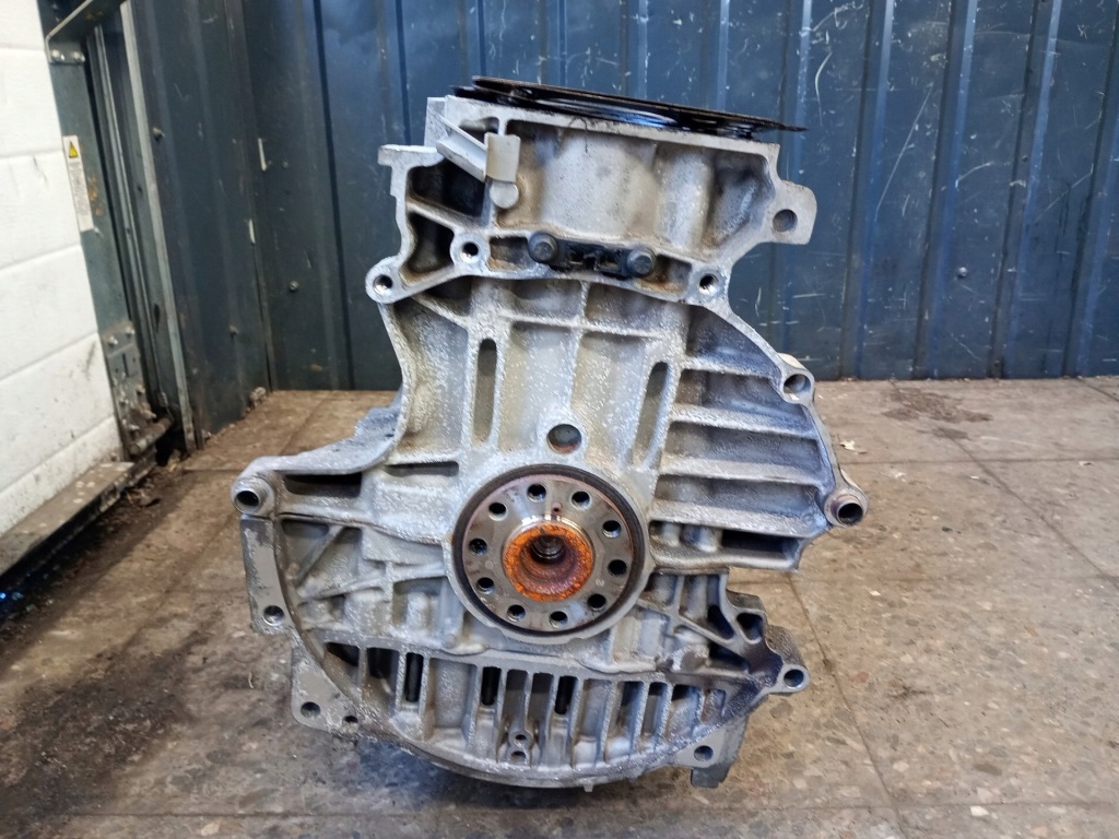 D5244t10 блок двигателя volvo xc60 ii 2.4 d Цена