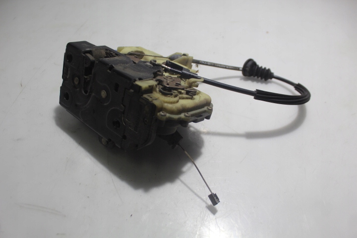 фото №3, Замок правый перед дверь seat cordoba ii