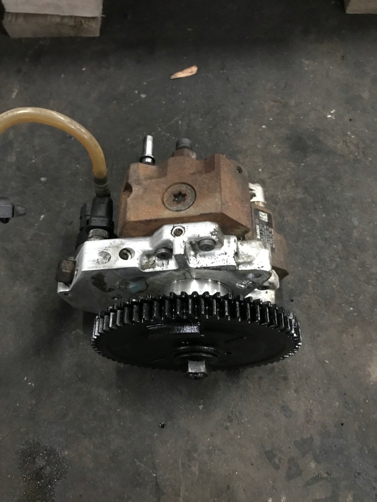 Купити Renault espace насос упорскування 8200041766