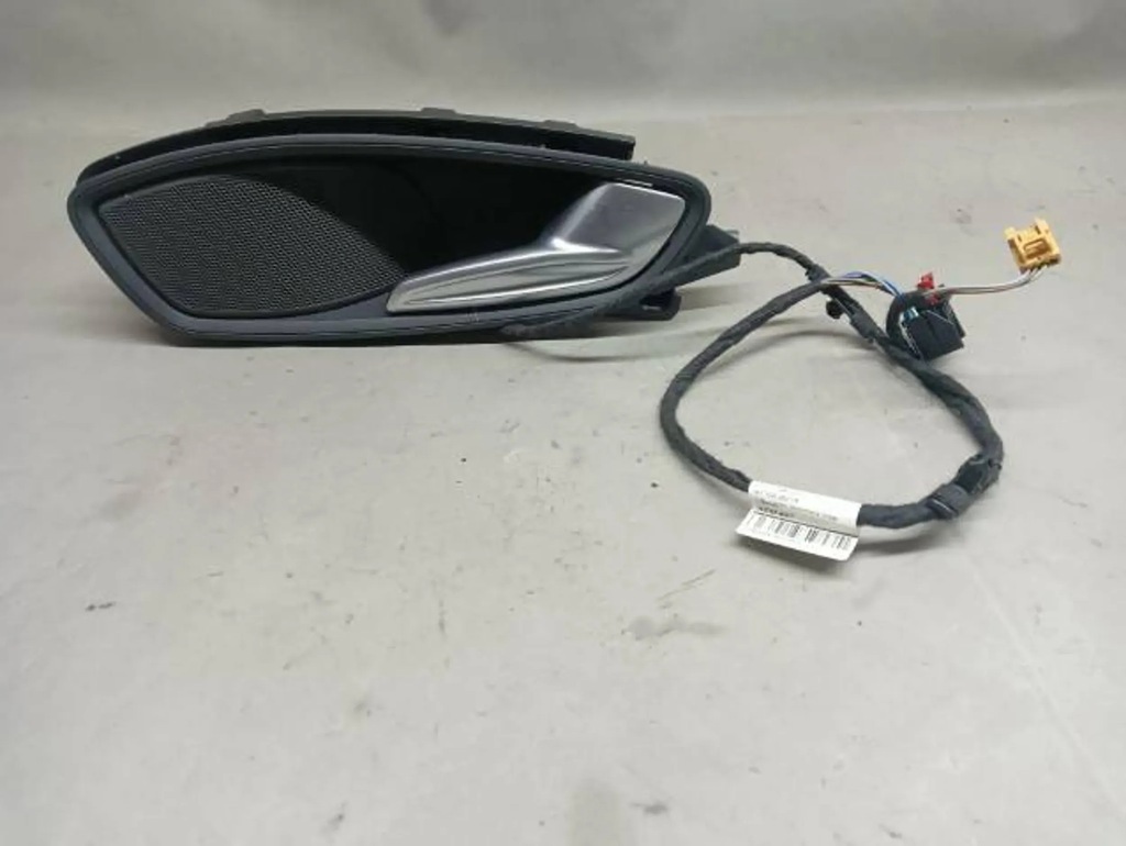 фото №1, Ручка дверь динамик задняя правый audi a1 8x