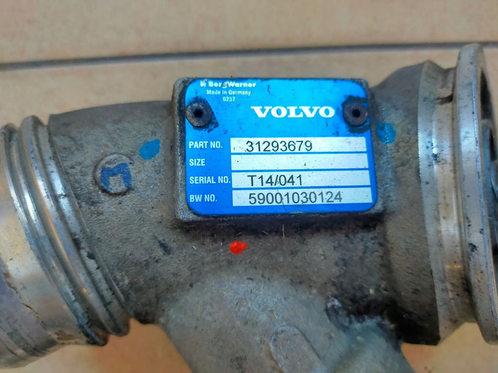 фото №3, Volvo клапан воздуха 31293089 d5 - труба wąż