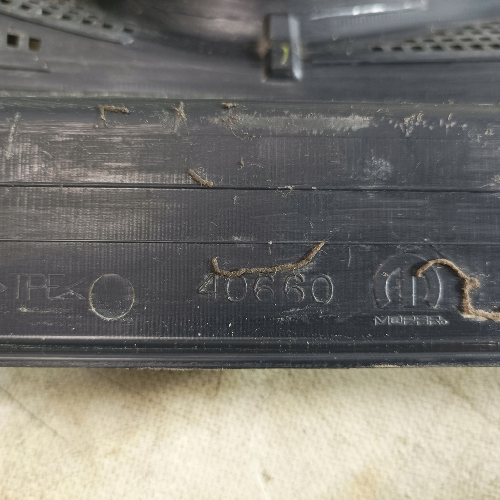 фото №12, Jeep compass 17- жабо верхний usa 5ut09trmab