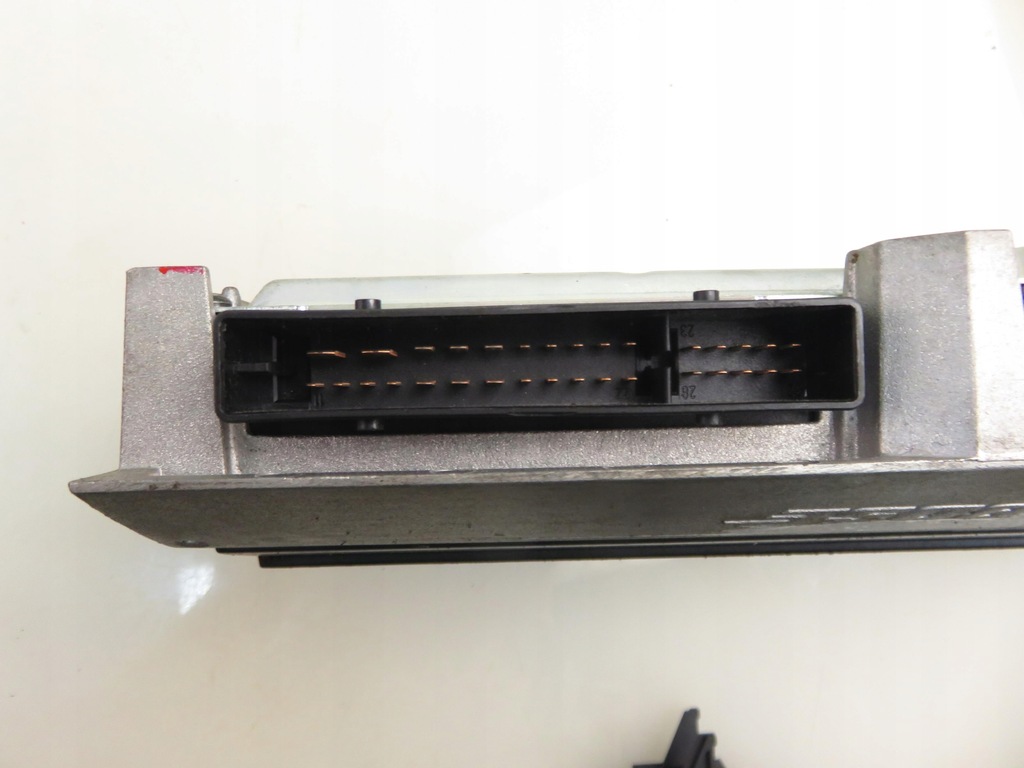 фото №6, Підсилювач audi q7 4l 4l0035223a