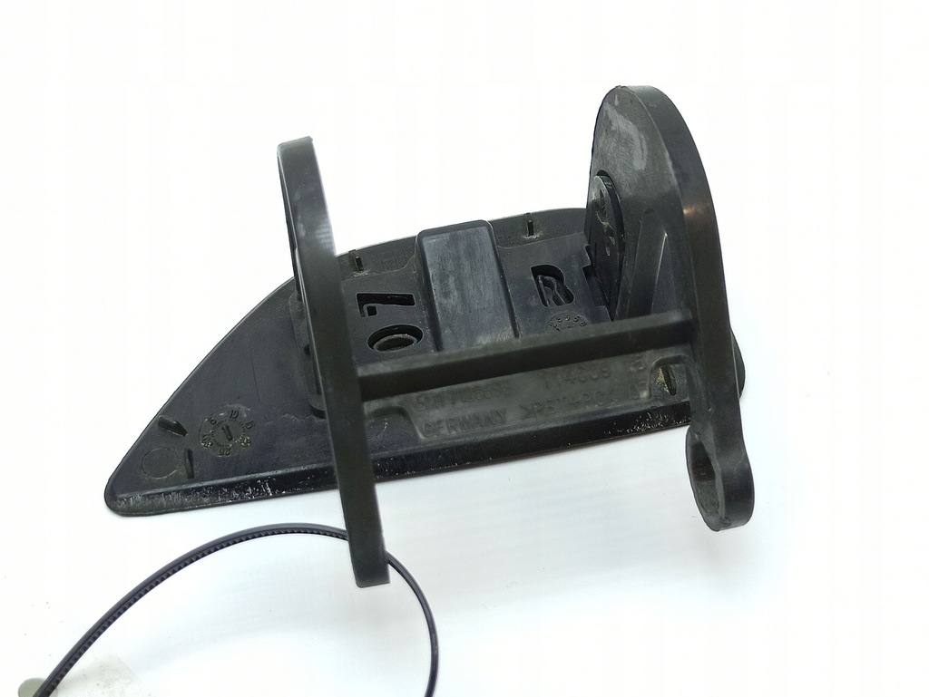 фото №7, Заглушка розпилювача права сторона bmw 5 gt f07 7128696