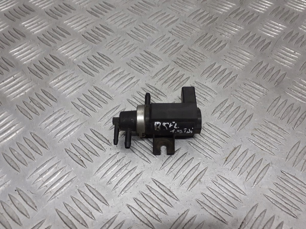 фото №1, Клапан вакуумa vw passat b5 fl 1.9 tdi
