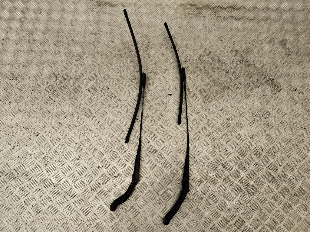 фото №1, Porsche macan рычаг рычаги дворник комплект