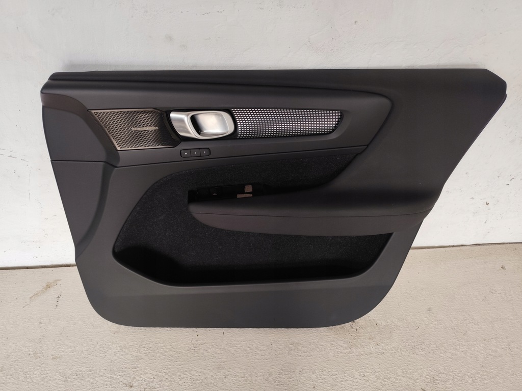 фото №1, Volvo xc40 2018 r-design обшивка двері правий перед led harman kardon