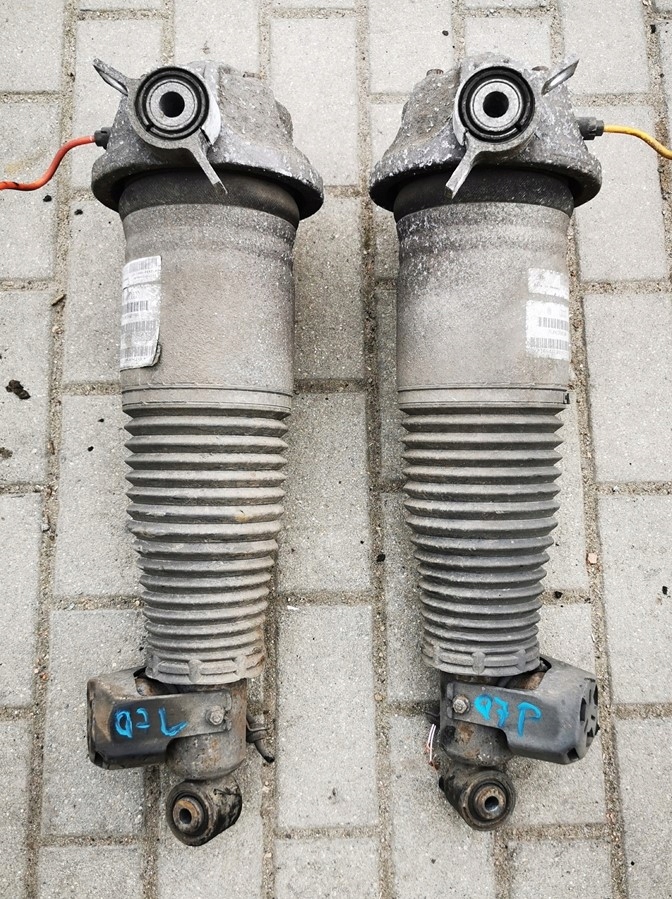 фото №1, Audi q7 4l 05-10 амортизатор левый задняя задний