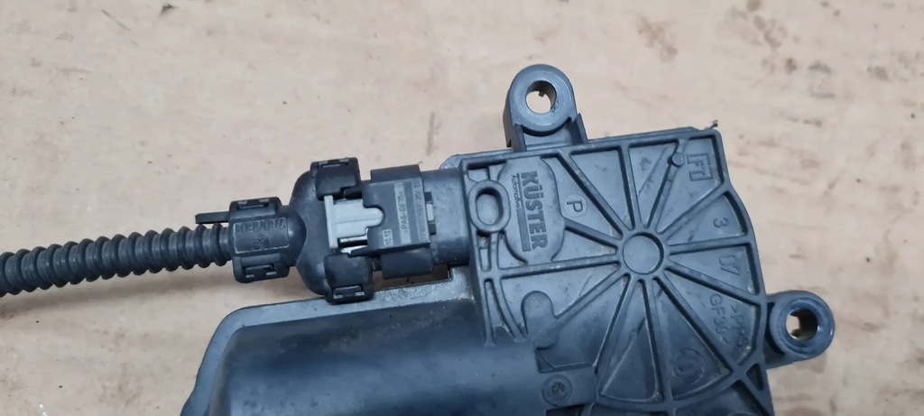 фото №12, S5 8w lift a5 моторчик выхлоп крышка выхлопных газов 4n0133246a a4 b9 8w