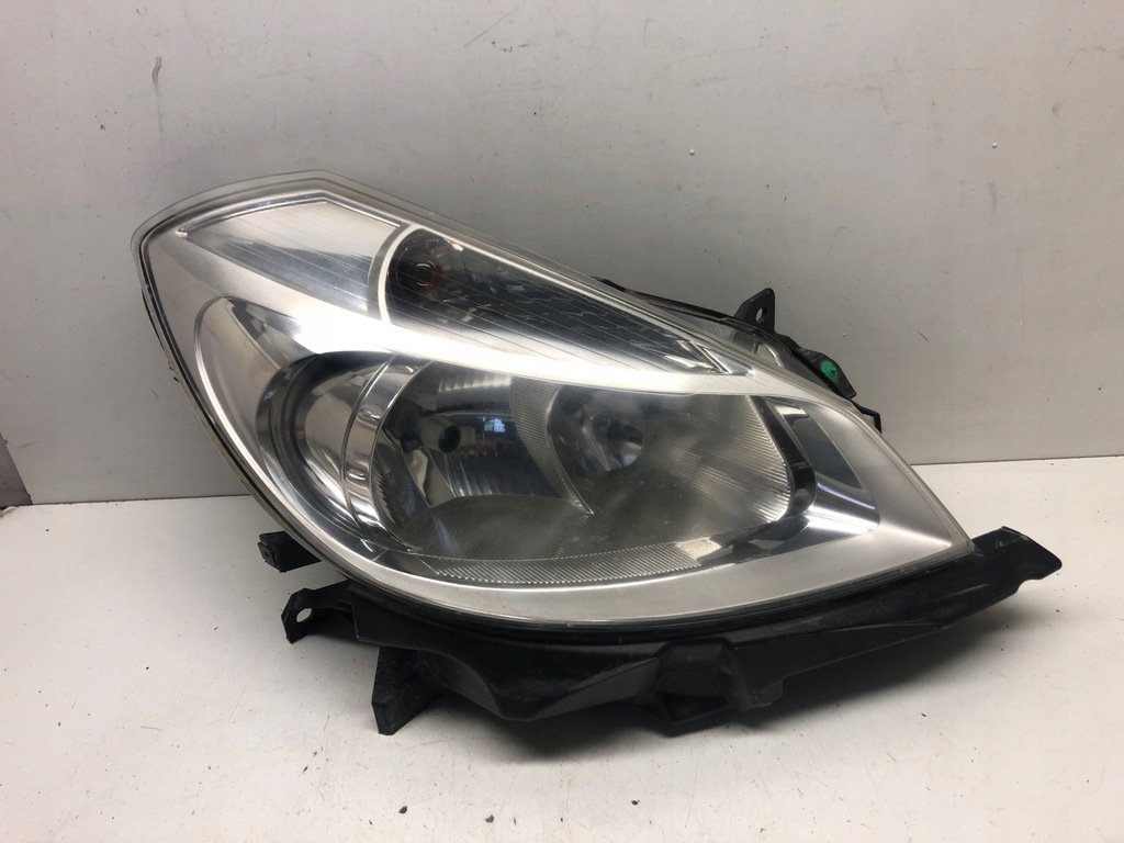 фото №1, Лампа перед правий передня права renault clio iii przed lift 05-09 europa