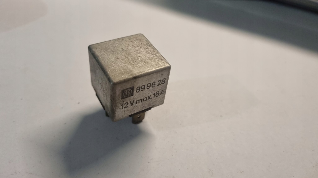 фото №1, Реле volvo 740 899628