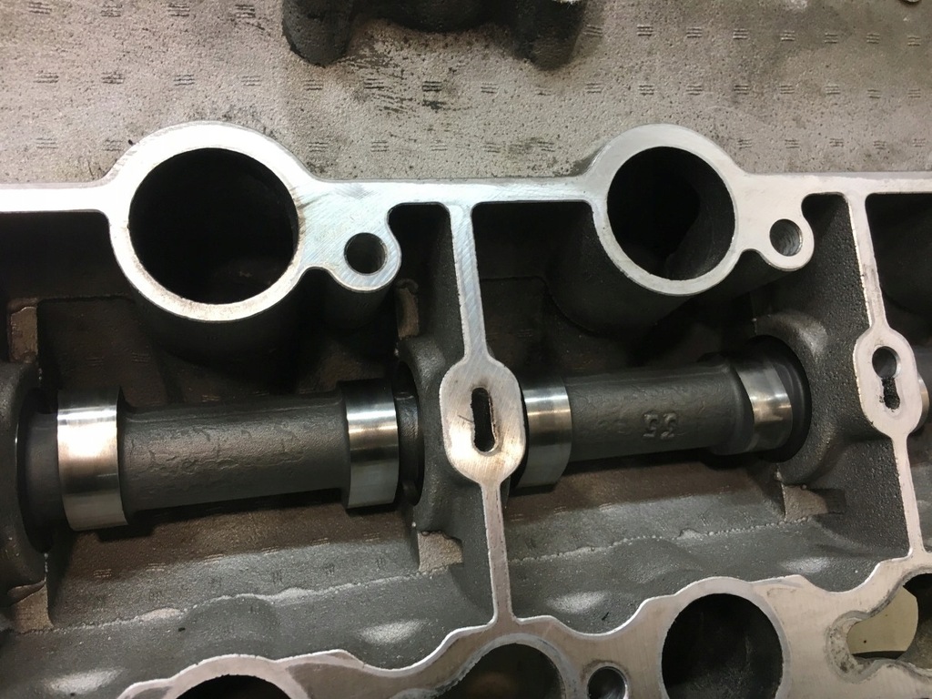 фото №12, Крышка клапанов voyager iv 2.8 crd 90132360f