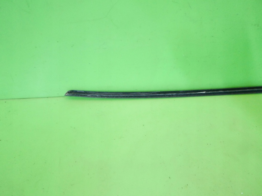 фото №9, Молдинг скло лобове права перед seat exeo i 3r