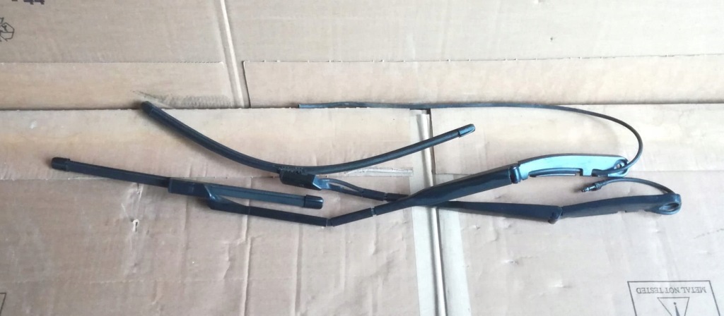 фото №1, Volvo xc60 ii рычаги дворник щетки комплект w000082546 w000071208