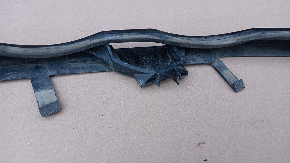 фото №5, Молдинг pod фара bmw e46 sedan kombi przedlift