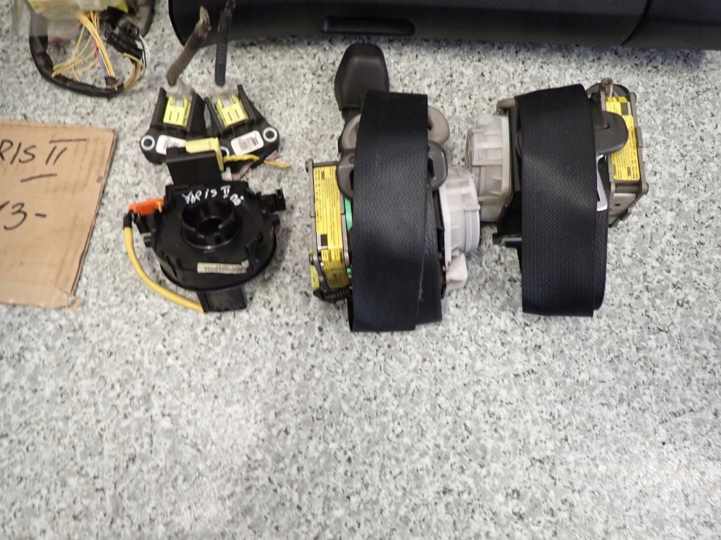 фото №4, Toyota yaris ii 5d 06-11 подушки безопасности воздушные europa