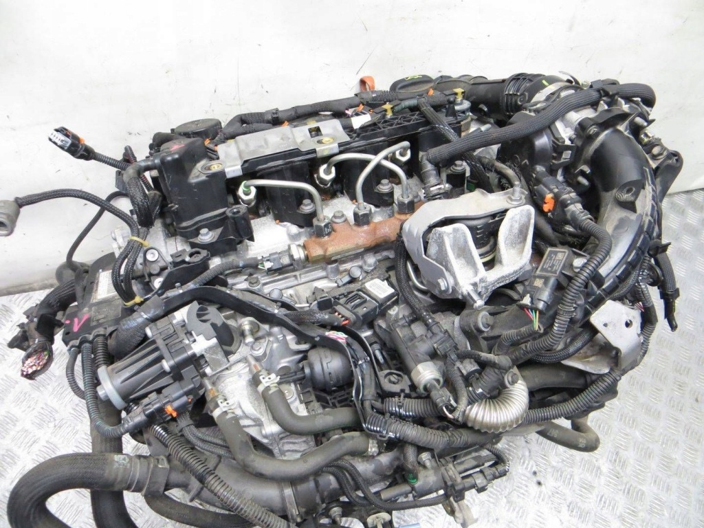 Citroen ds7 crossback 1.5 двигатель комплект  10q4ep yh01 Цена