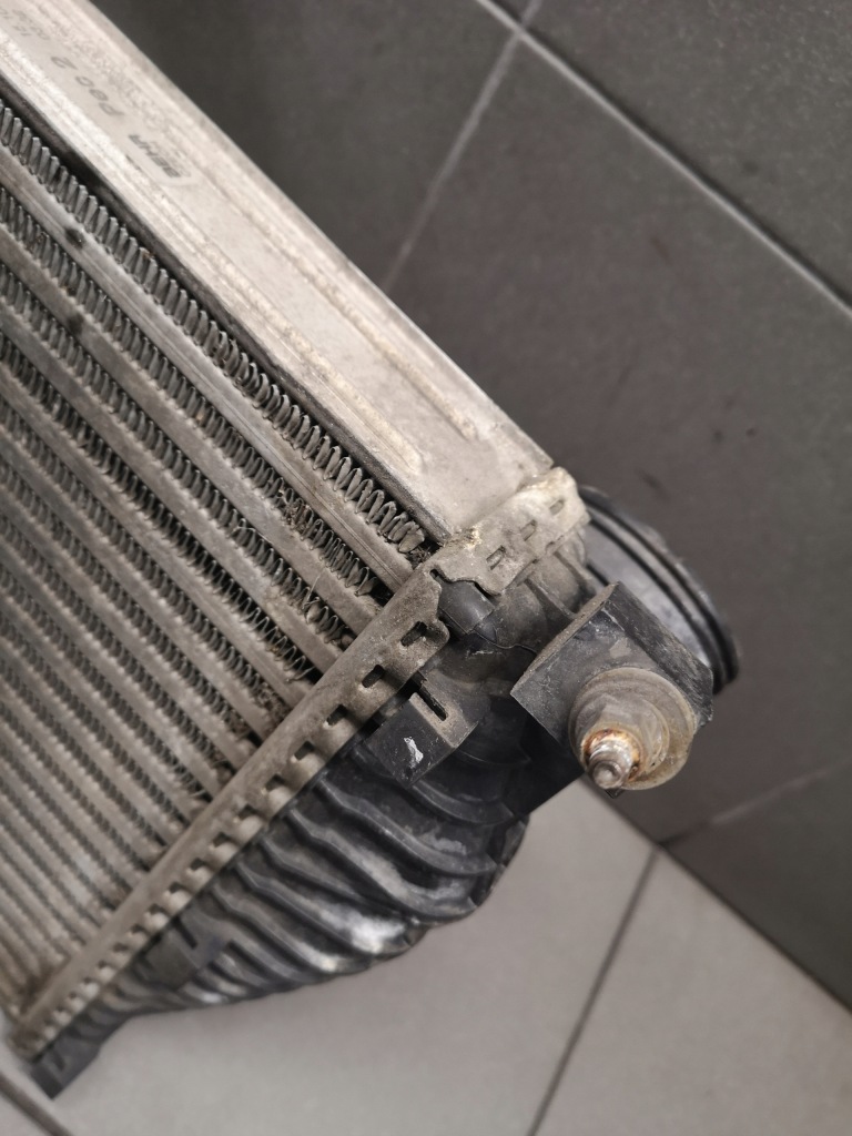 фото №7, Интеркулер правый vw touareg 5.0 tdi 7l0145804a