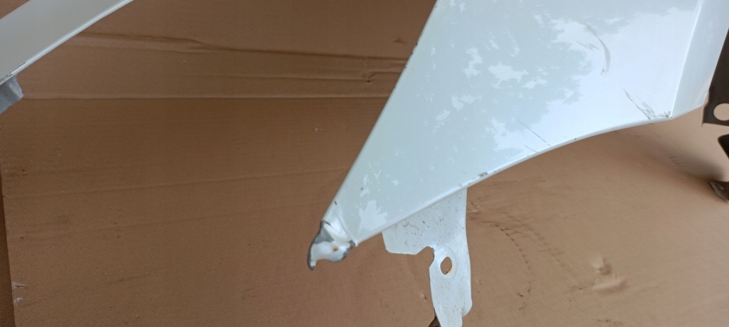 Крыло  перед передний левое  tesla model 3 3 17-23rok 1081401-ec-e оригинал Киев